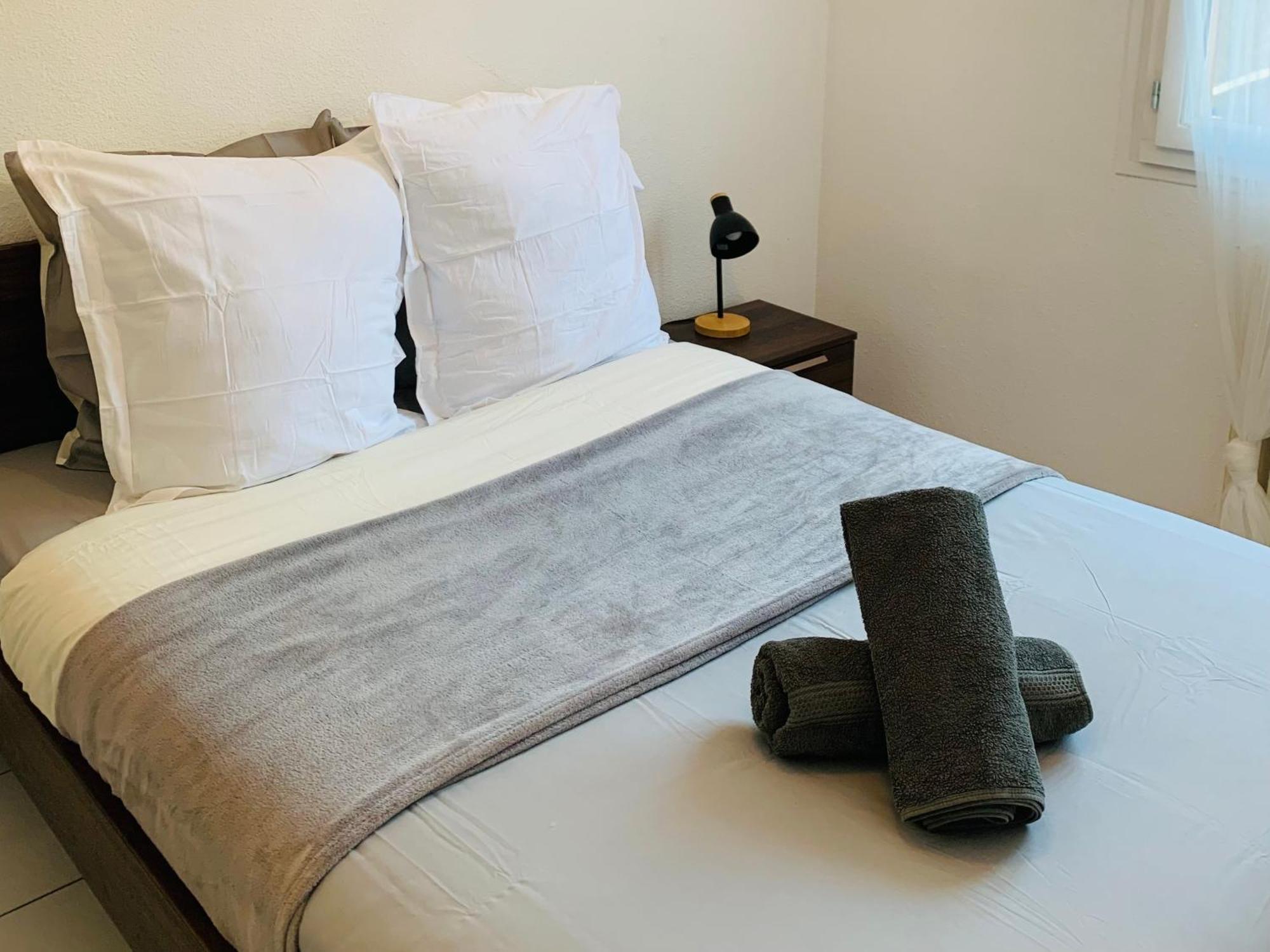 Appartement Le 10 Gambetta Parking Prive- Centre- Confort *